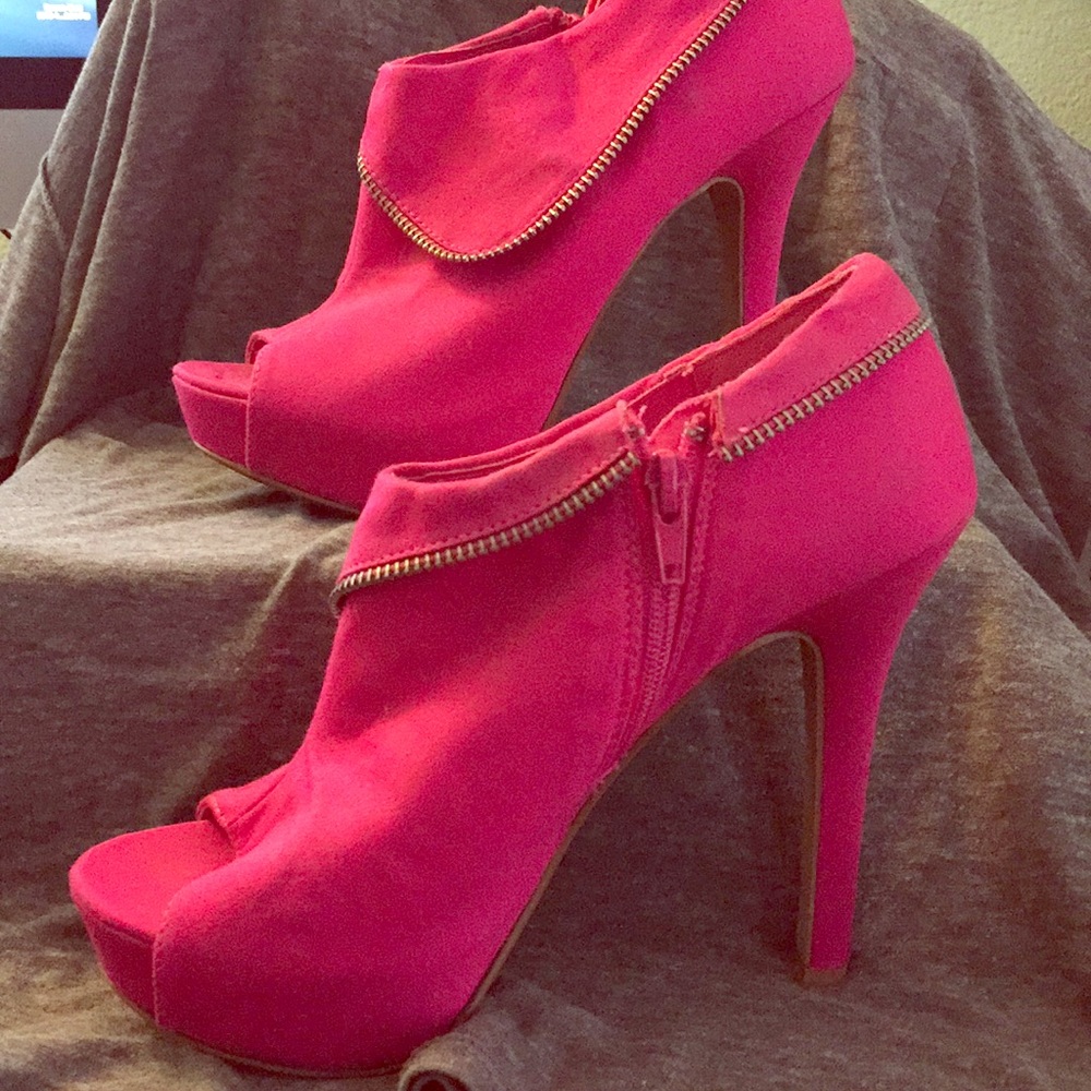 Fuchsia high heels